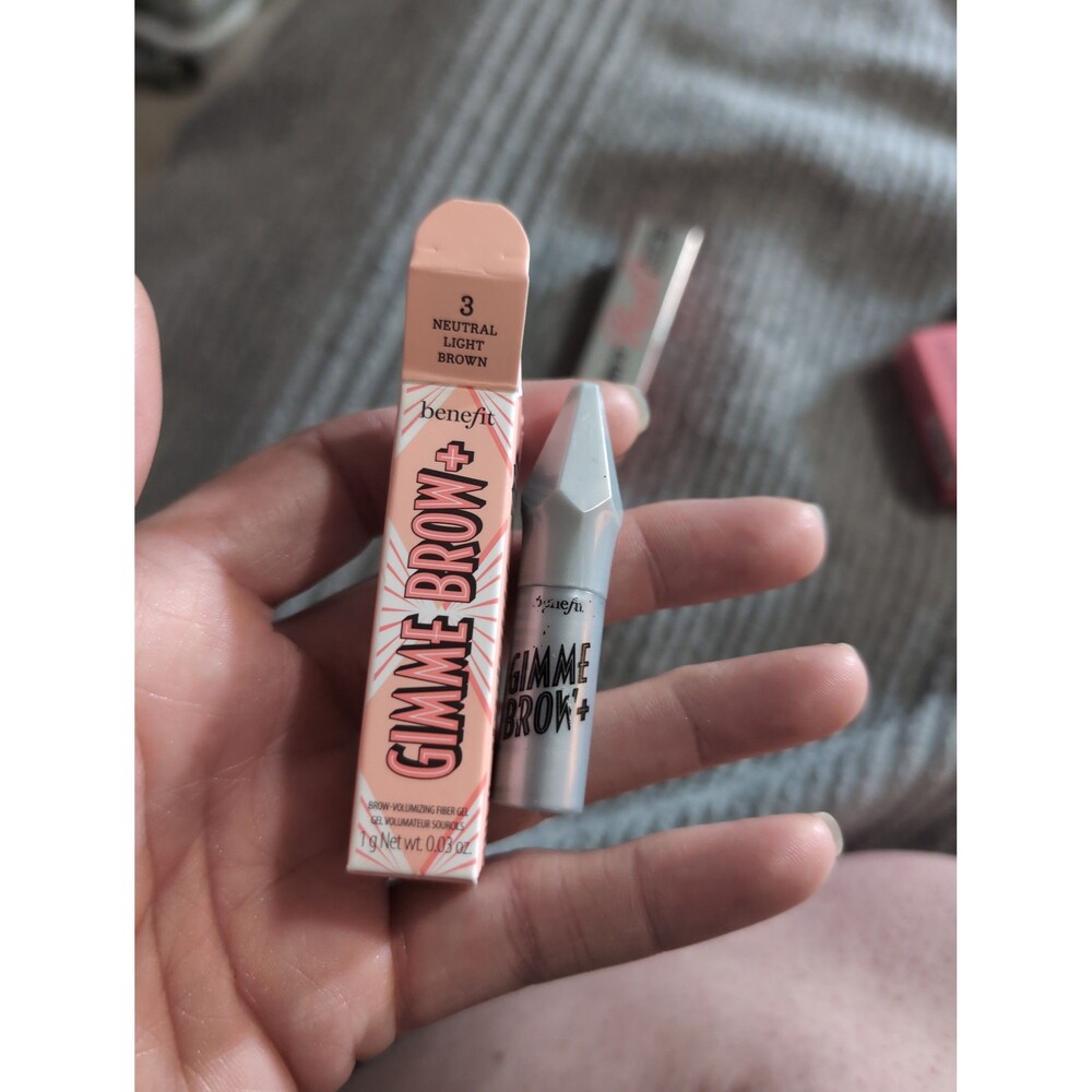 Benefit cosmetics sample set - Picture 3 of 5